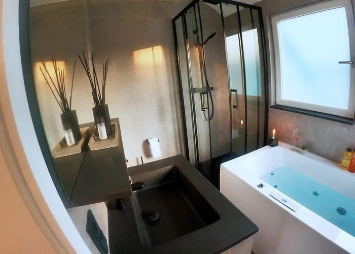 Maisonette Apartment With Jacuzzi